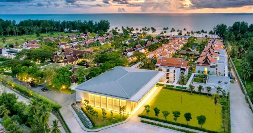 5-star Marriott resort in Thailand for recreation internship