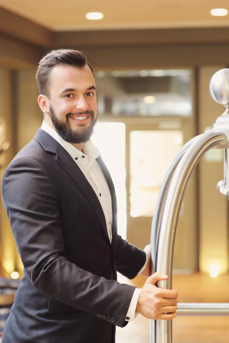 Intern in Front Office at Salil in Thailand