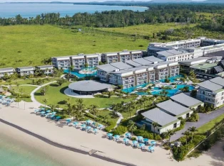 Le Meridien Khao Lak Resort & Spa