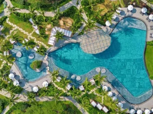 Luxury 4-star resort Meliá Vietnam view