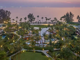 Luxury 4-star resort Meliá Vietnam view